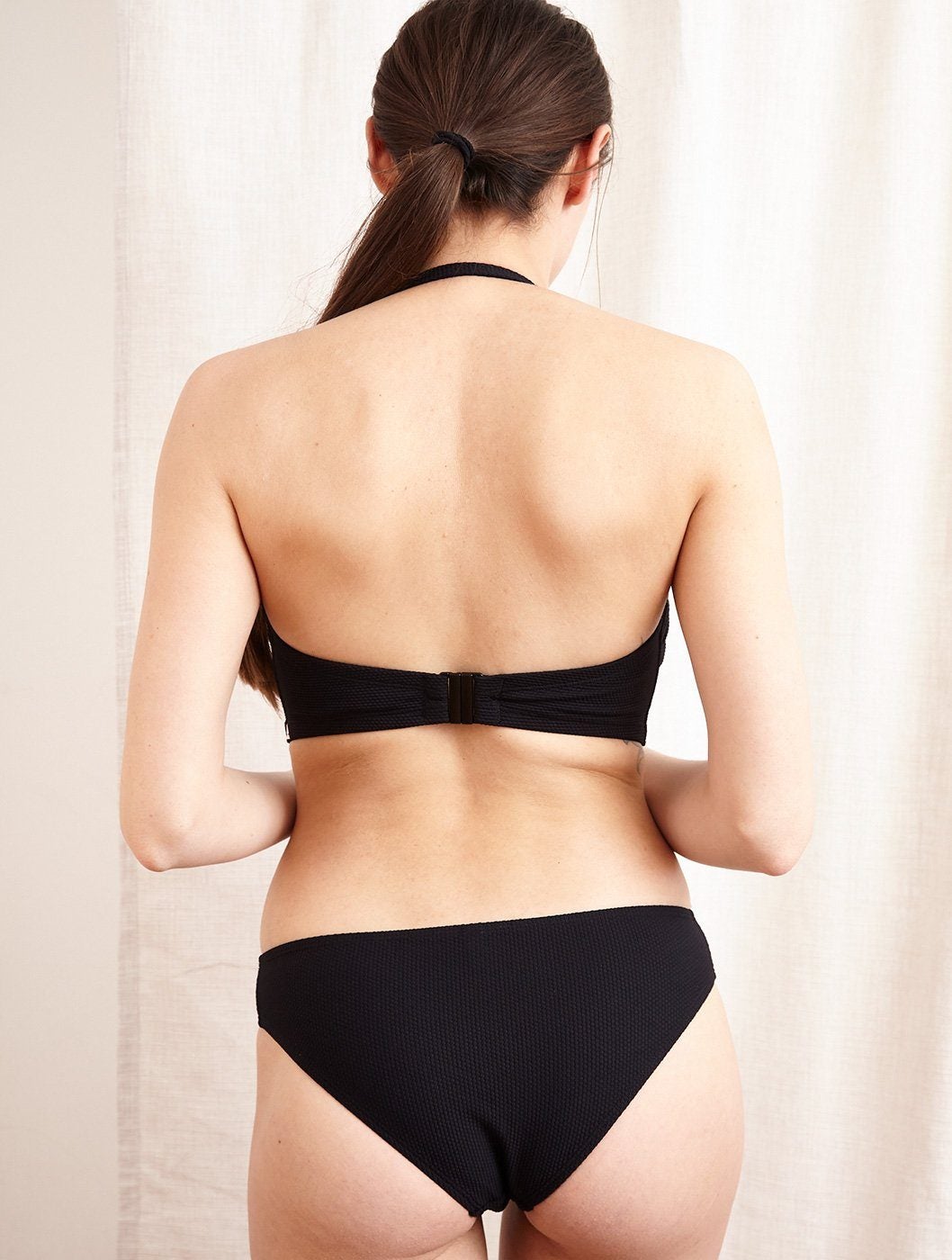 Get Wet Strapless Z Bikini Top in Black Z Bikini Beija London