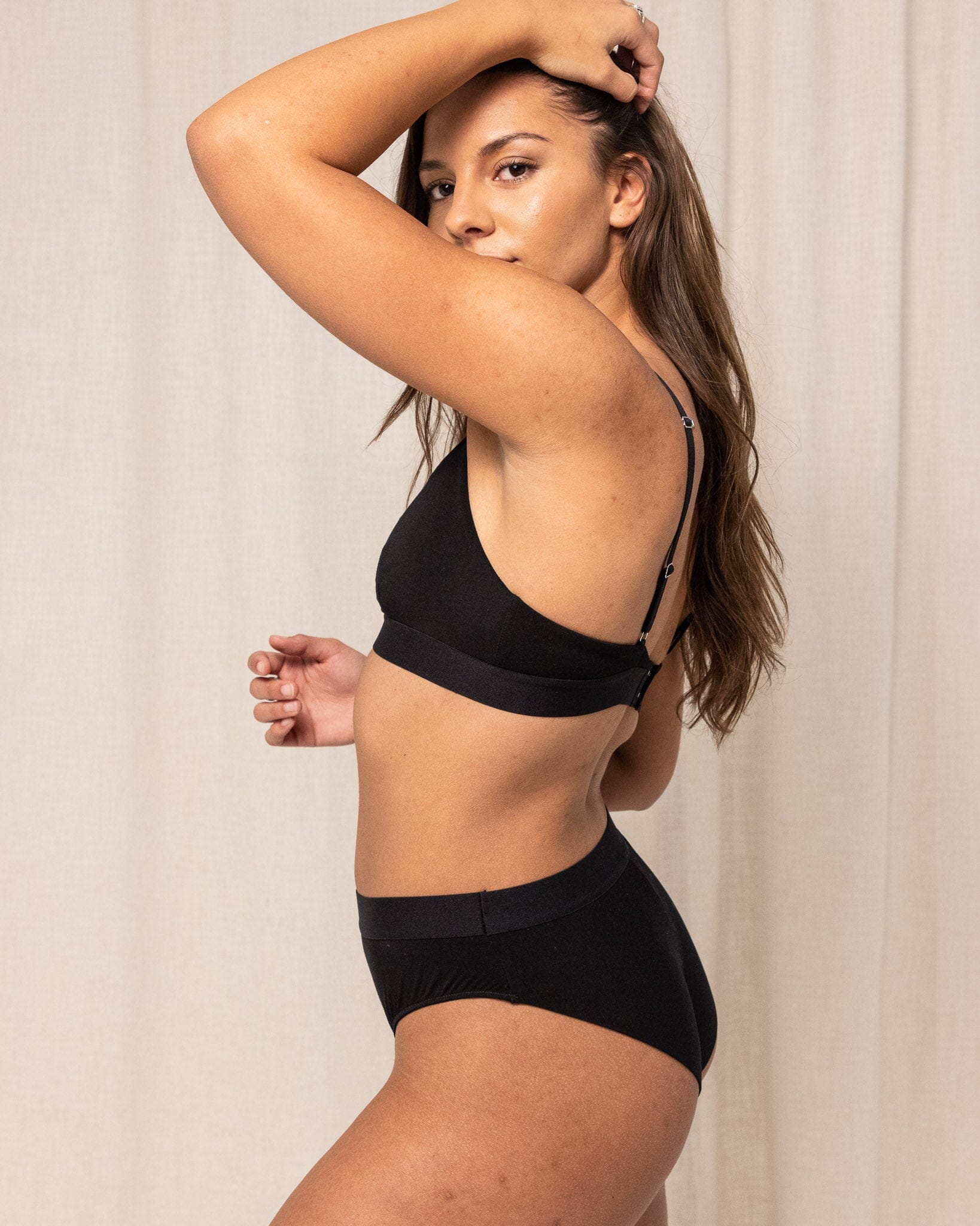 Unwind X / Y Bra in Black Y Bra Fashion