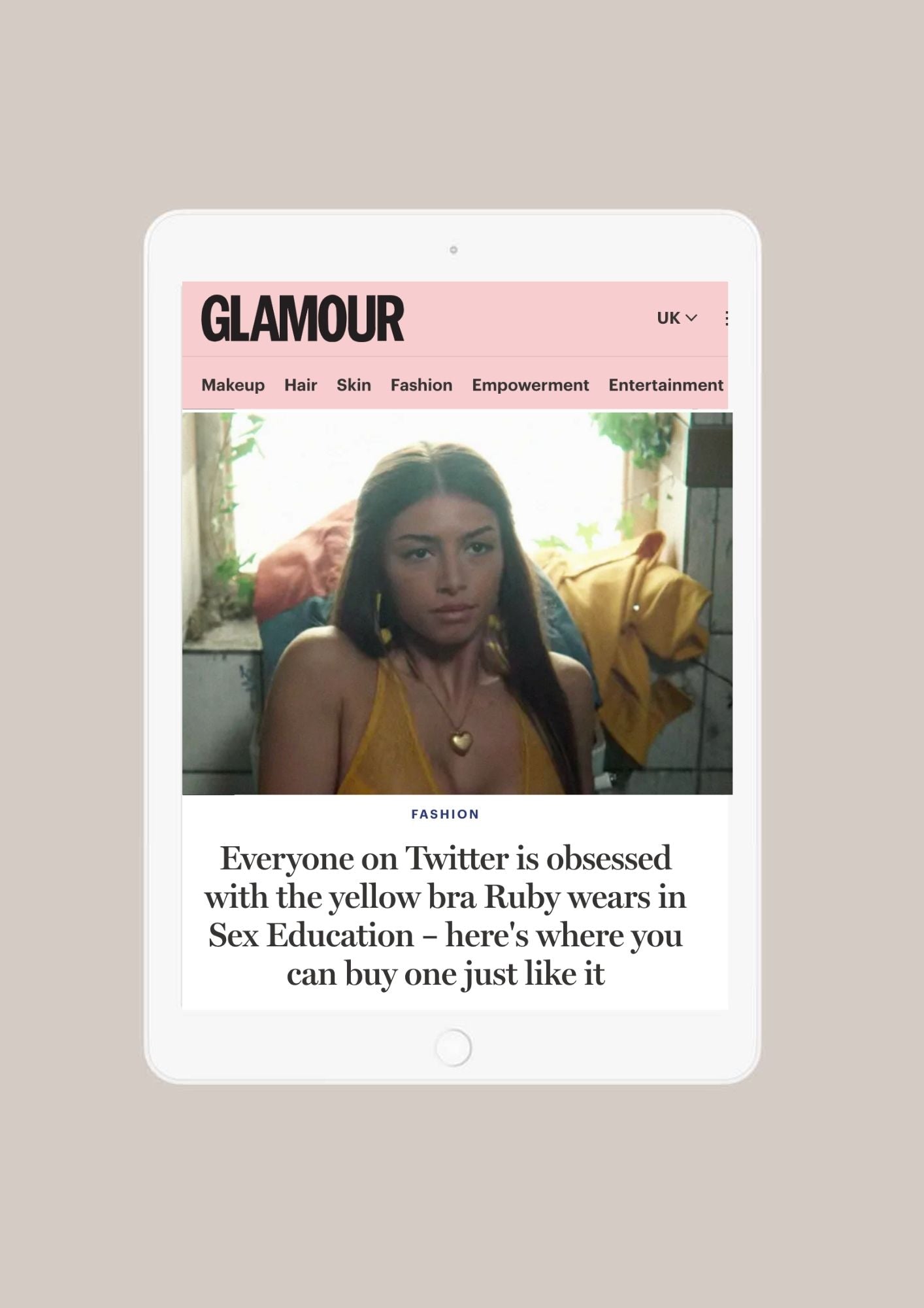 Glamour, May 2022