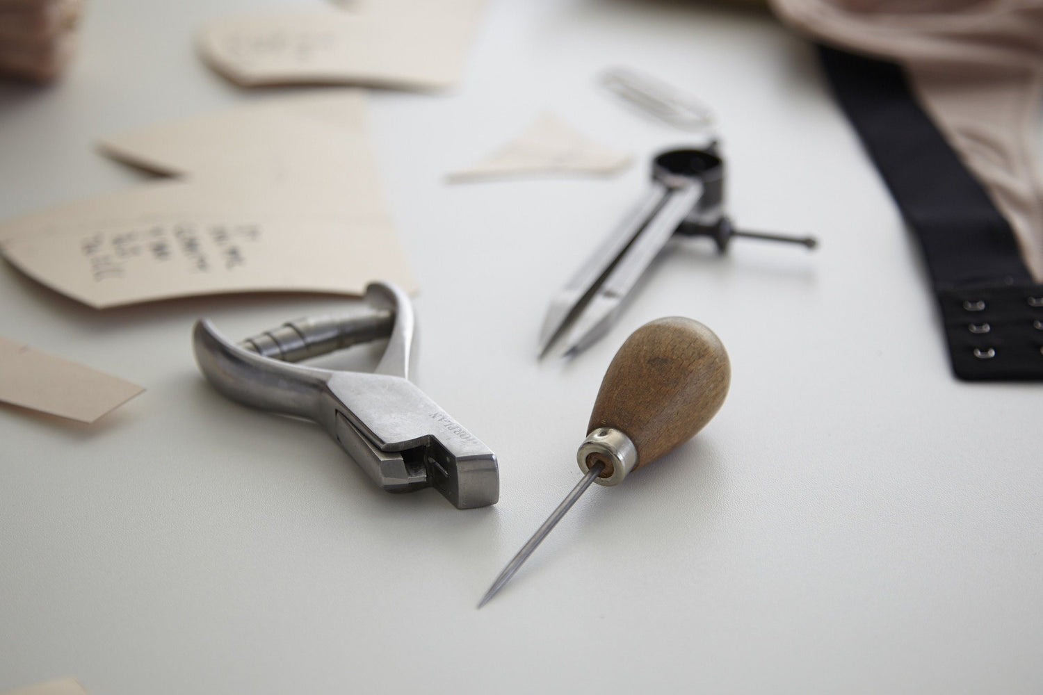 Pattern Cutting : Tools of the trade