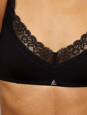A wireless, soft cup bralette in luxe dense Italian tricot. This t-shirt bra is smooth under clothes. Available in AA-C Cup